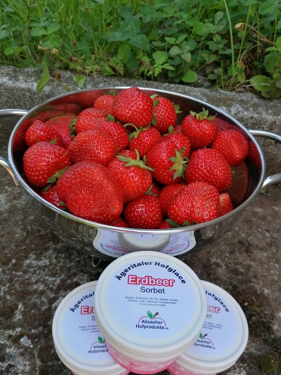 Frische Früchte machen unsere Glace einfach fruchtig lecker.