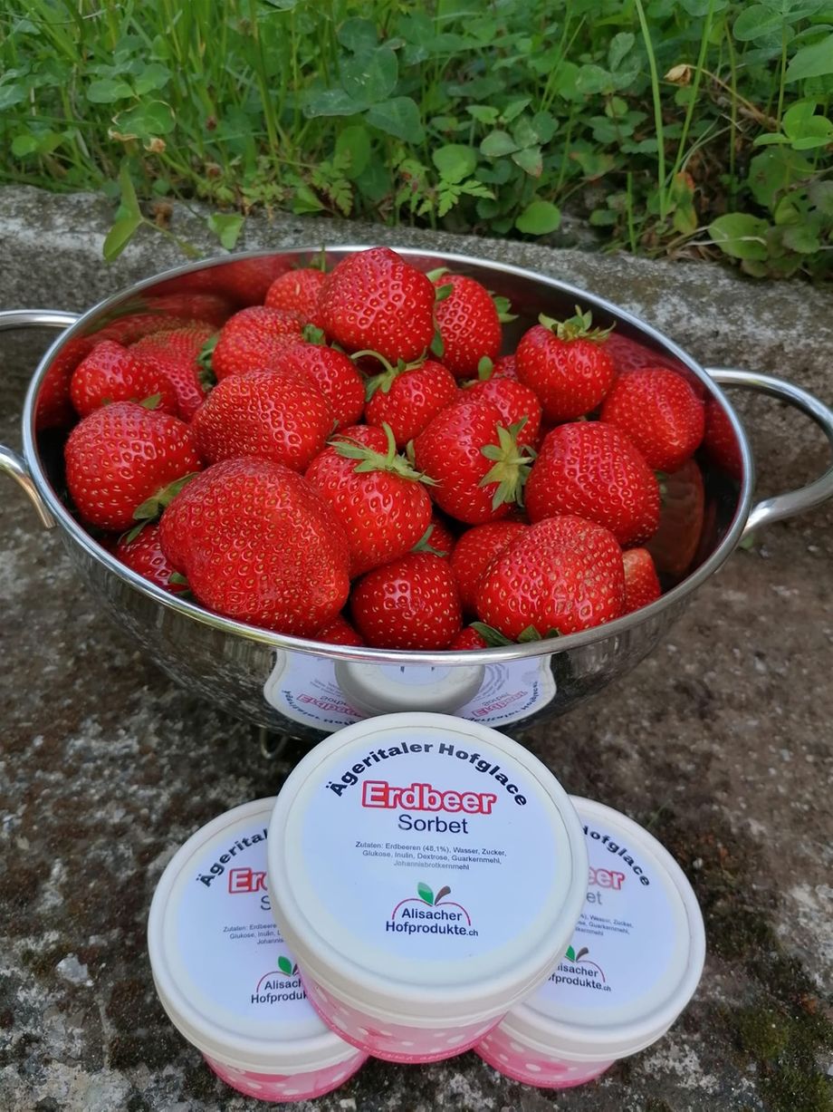 Frische Früchte machen unsere Glace einfach fruchtig lecker.